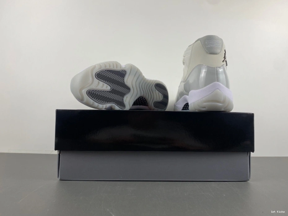 - 11 Finale Jordan (Women's) Retro AR0715-110 Grand 0408